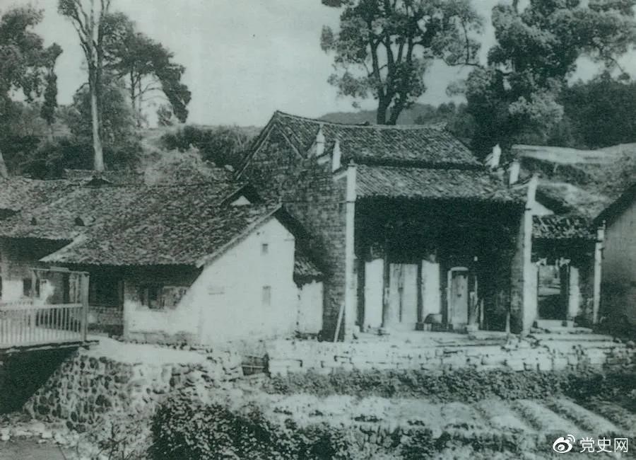 1928年5月20日，毛澤東主持召開(kāi)中共湘贛邊界第一次代表大會(huì)。圖為會(huì)址——茅坪謝氏慎公祠。